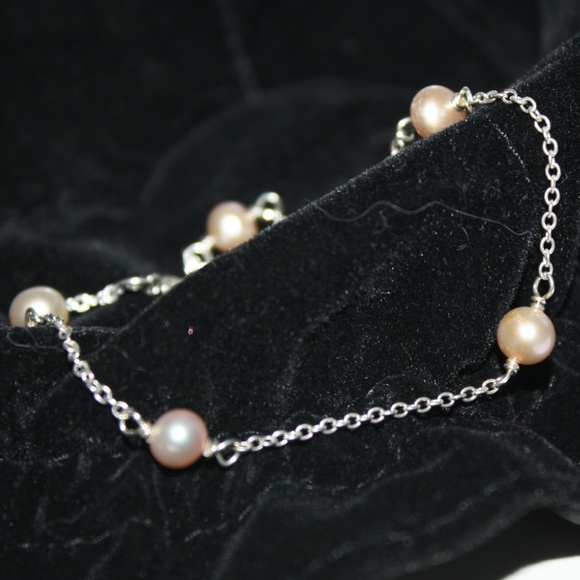 Jewelry - Dainty Feminine Pearl .925 bracelet